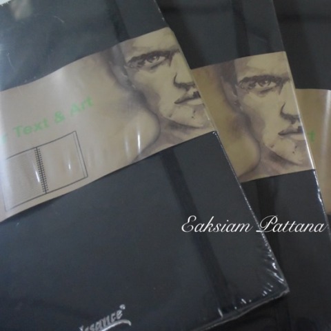 สมุดและกระดาษหลากหลายแบบ